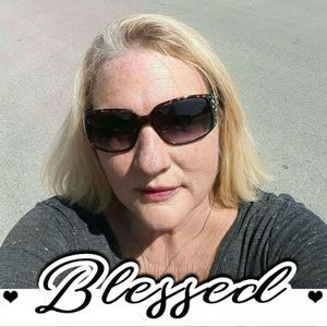 Meet your Posher, Vicki