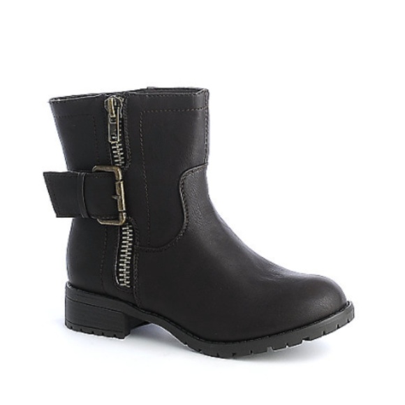 Dark brown ankle bootie! - Picture 5 of 8