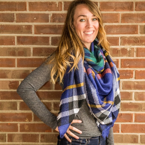 Plaid Blanket Scarf - Picture 2 of 4