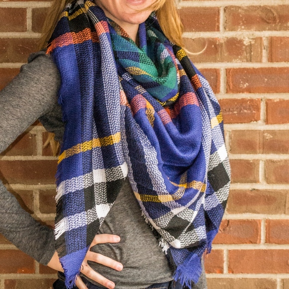 Plaid Blanket Scarf - Picture 3 of 4