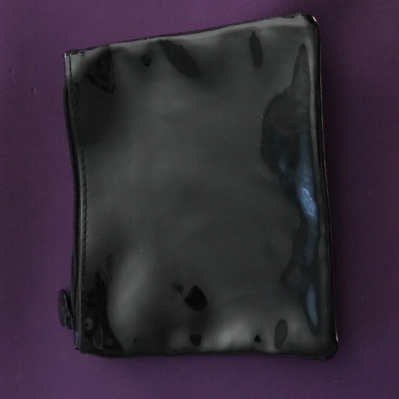 Reversible gold and black clutch - Picture 2 of 2