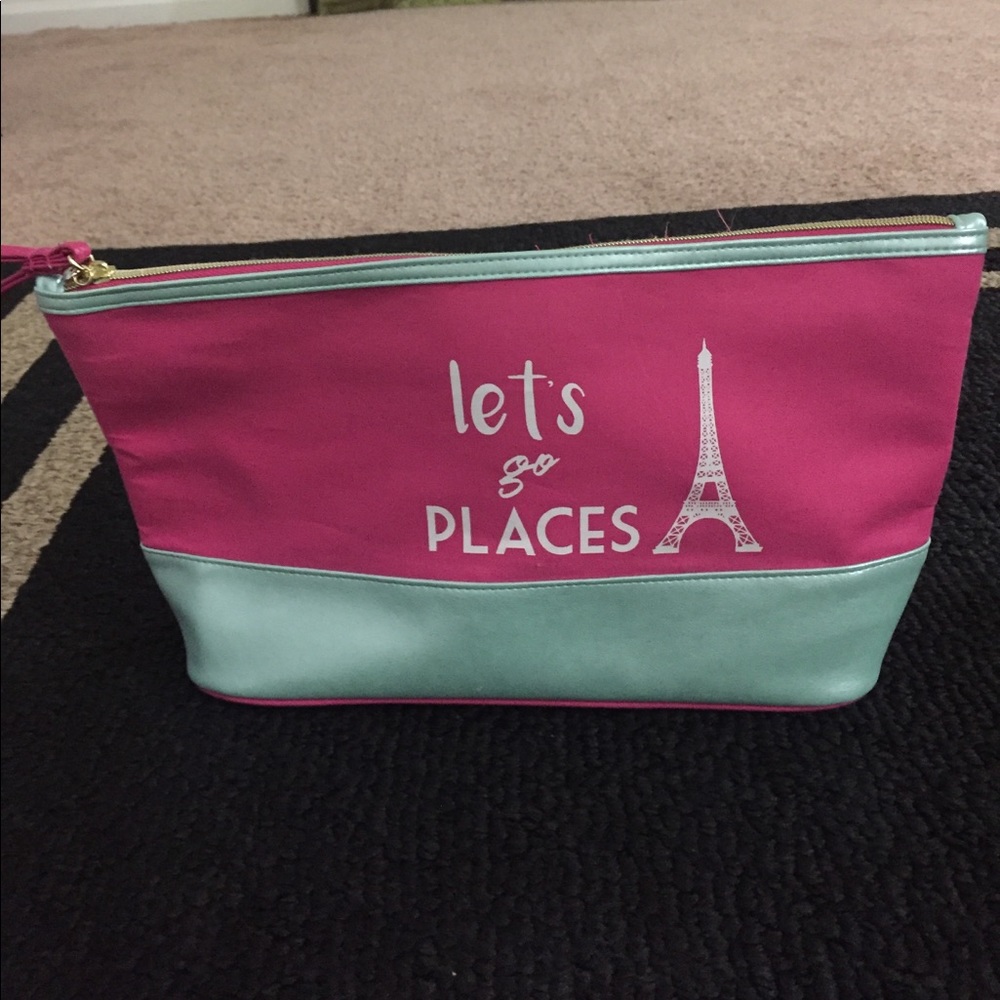 Make up - travel bag. Let's go places🎉