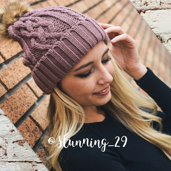 🆕 🚨BOGO 🚨MAUVE ROSE COZY CABLE KNIT BEANIE - Picture 3 of 5