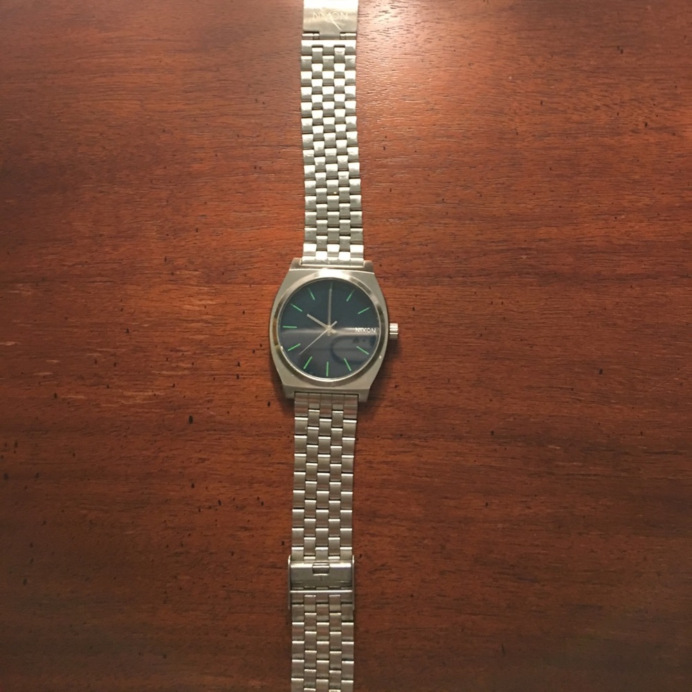 Nixon watch