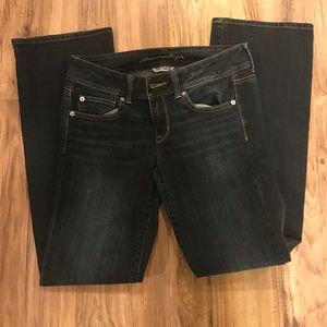 Size 8 American eagle super stretch jeans
