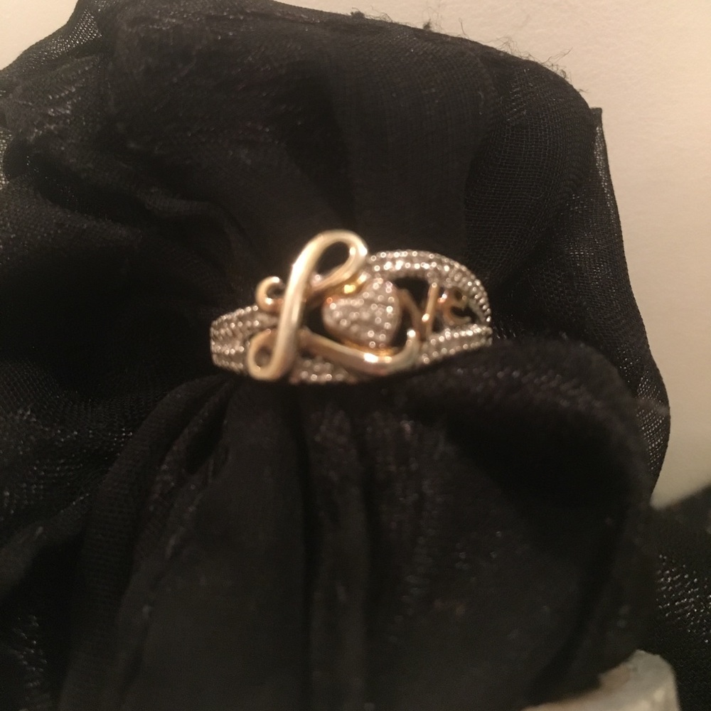 Love. .925 silver with tiny diamonds - Picture 1 of 2