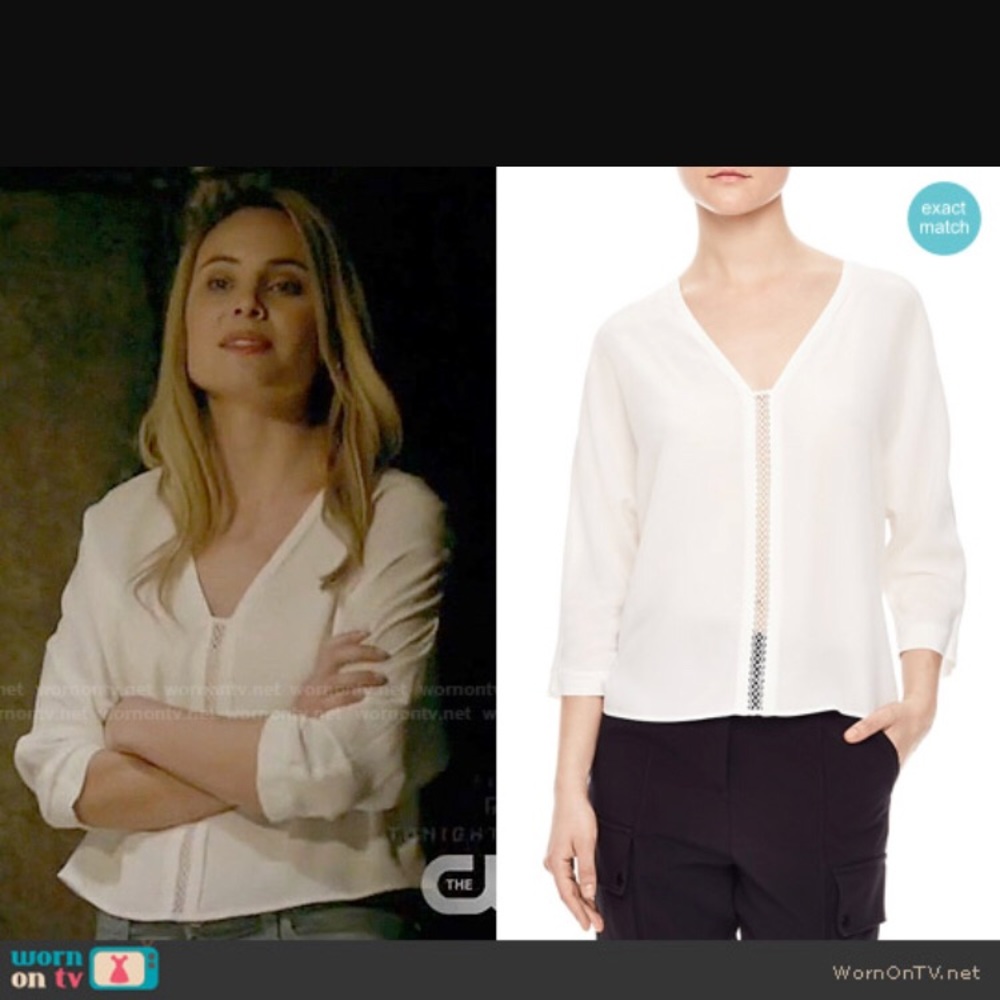 Brand new Sandro blouse in white 100% silk