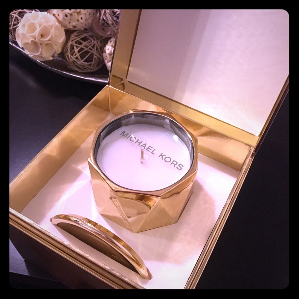 🎁Michael Kors large scented candle🎁