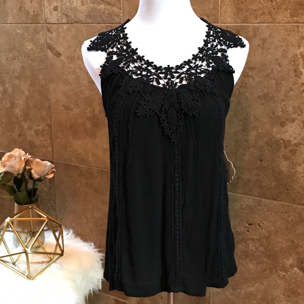 NWT Black Boho Chic Crocheted Sleeveless Top