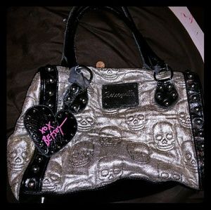 Betsyville Skull purse