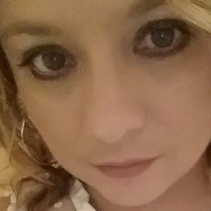 Meet your Posher, Becky