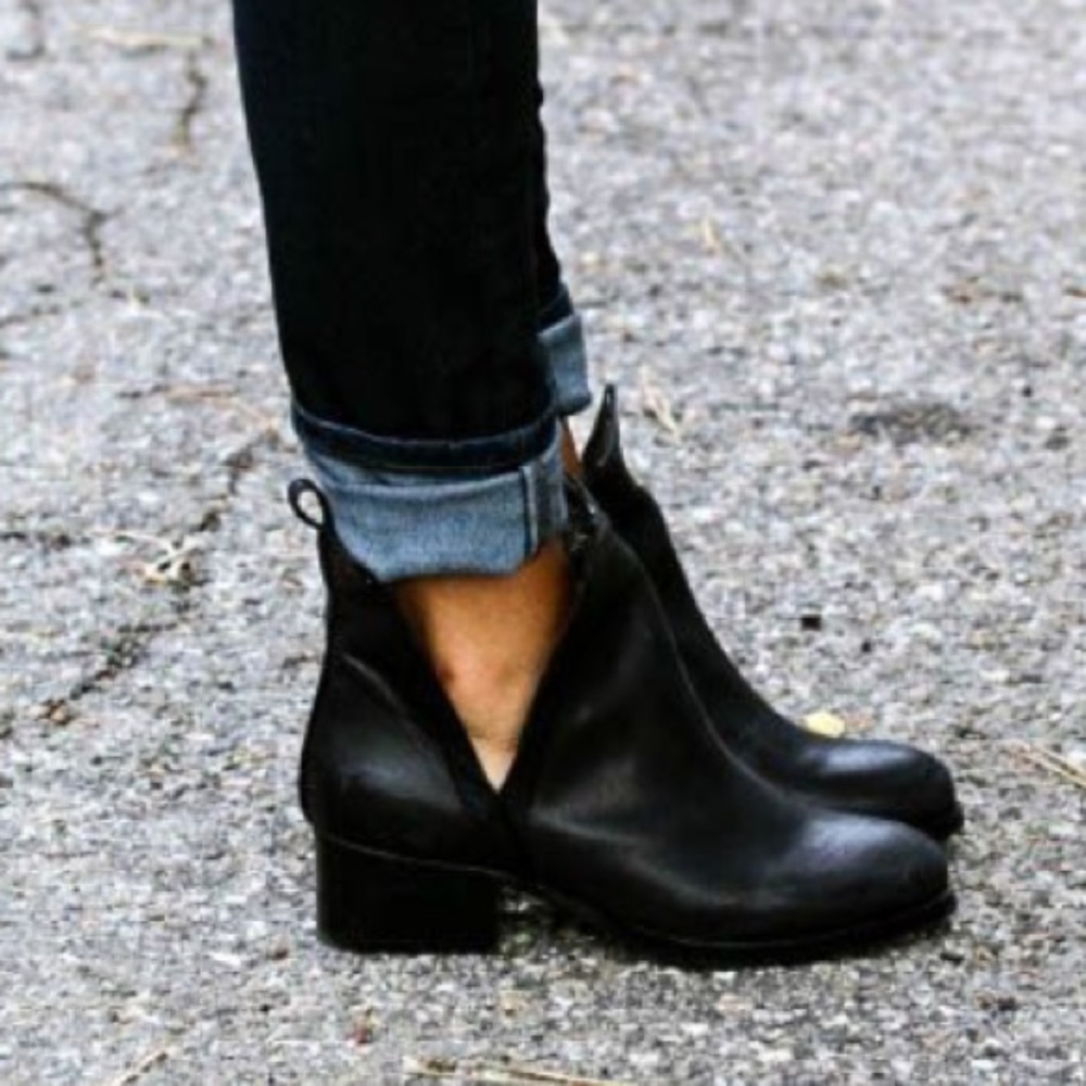 Jeffrey Campbell Black Leather Oriley Booties - Picture 1 of 6