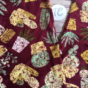 Lularoe tall and curvy leggings