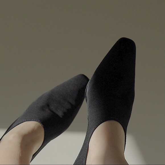 Mesh pointed mesh with cutouts - Picture 3 of 4