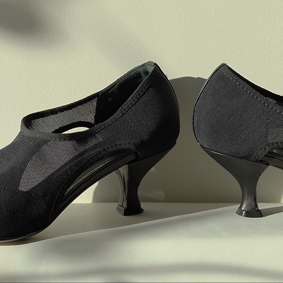 Mesh pointed mesh with cutouts - Picture 4 of 4