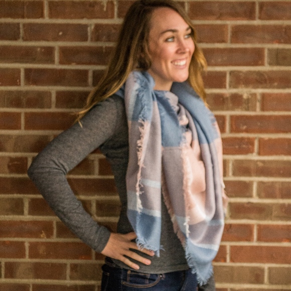 Plaid Blanket Scarf - Picture 4 of 5