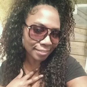 Meet your Posher, Gwen