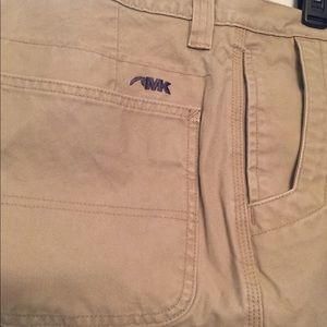 Men’s casual khakis