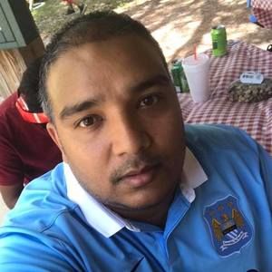 Meet your Posher, Dinesh