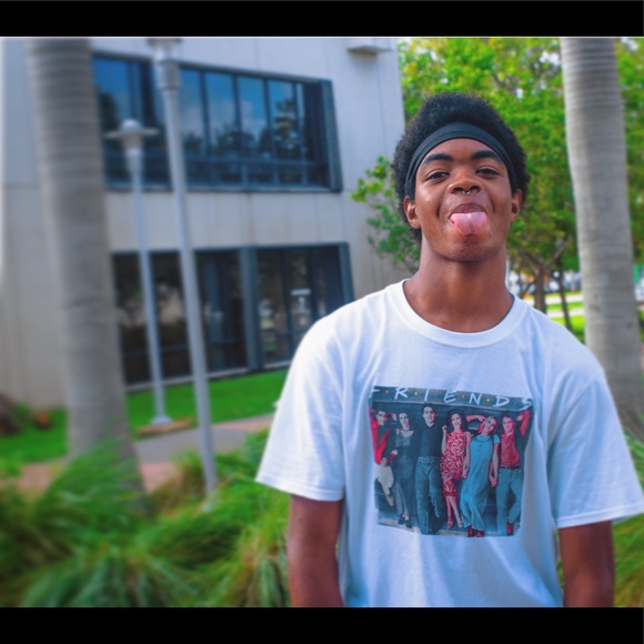 Meet your Posher, Lowell - Picture 1 of 1