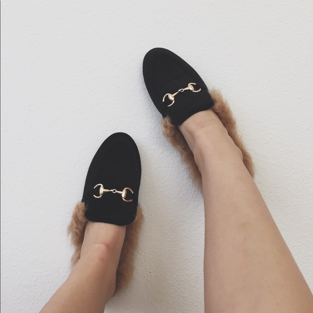 HP⭐️ LAST PAIR! Fur Lined Velvet Horse Bit Mule - Picture 4 of 5