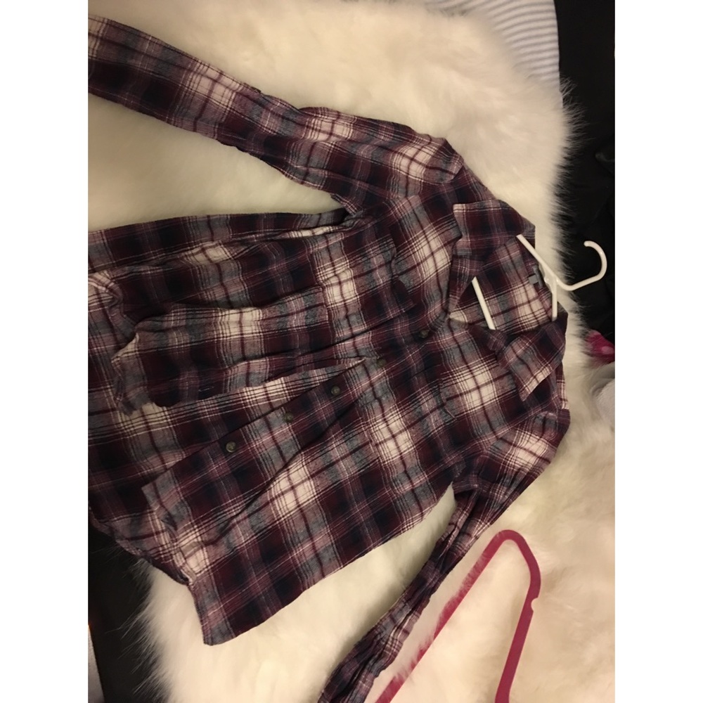 Long sleeve purple/maroon plaid flannel