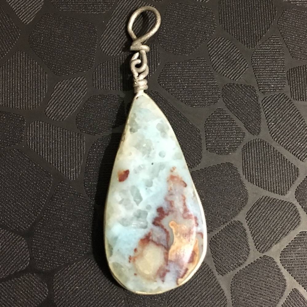 ✨💎G O R G E O U S handmade Agate pendant✨