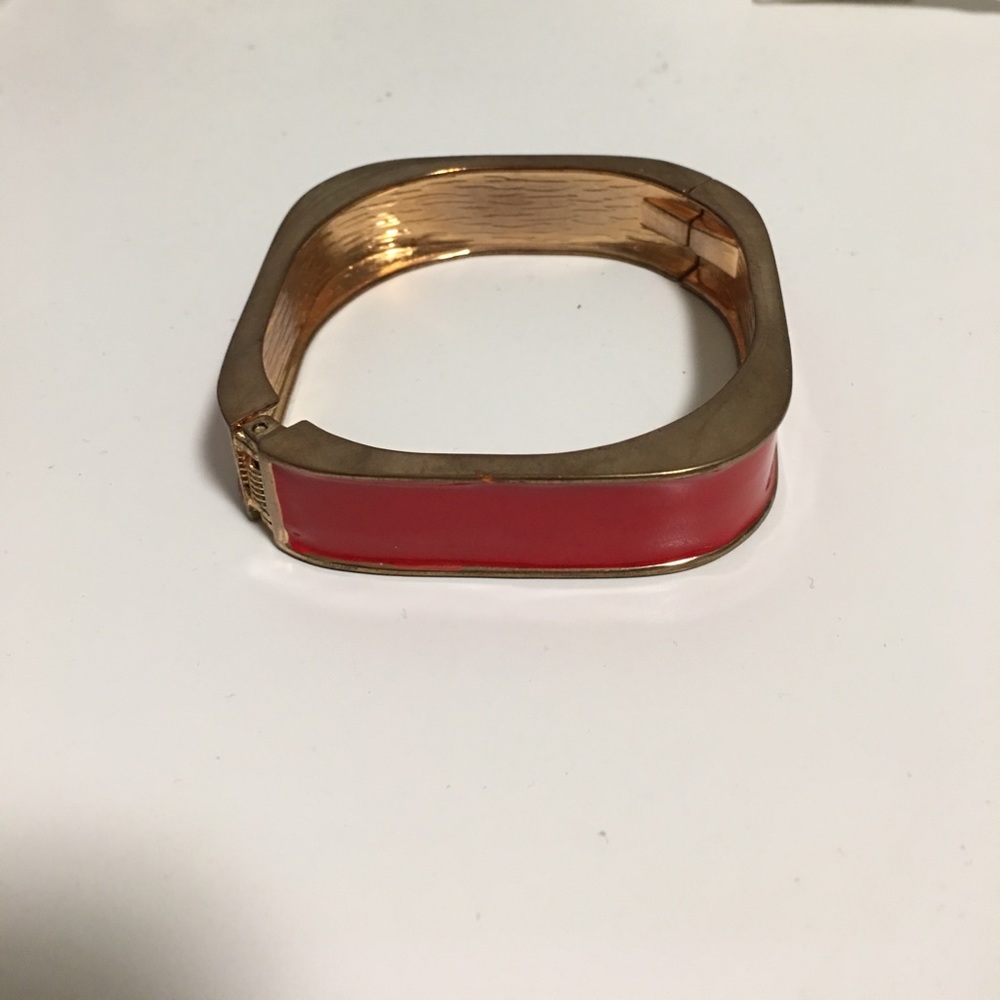 Red cuff and cold cuff