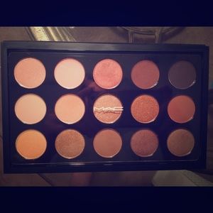 NEW Eyeshadow Palette