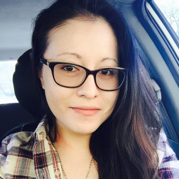 Meet your Posher, Kat - Picture 1 of 1