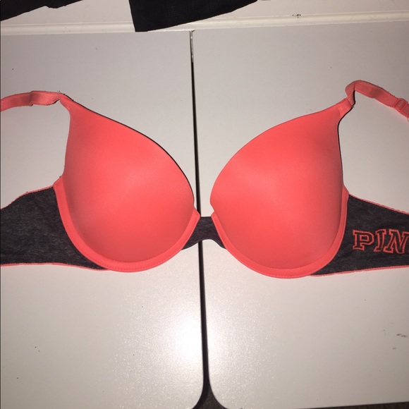 PINK Victoria’s Secret Wear Everywhere Bra - Picture 1 of 4