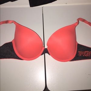 PINK Victoria’s Secret Wear Everywhere Bra