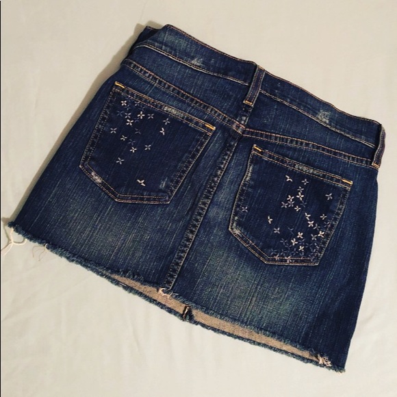 Old Navy Denim skirt - Picture 2 of 4