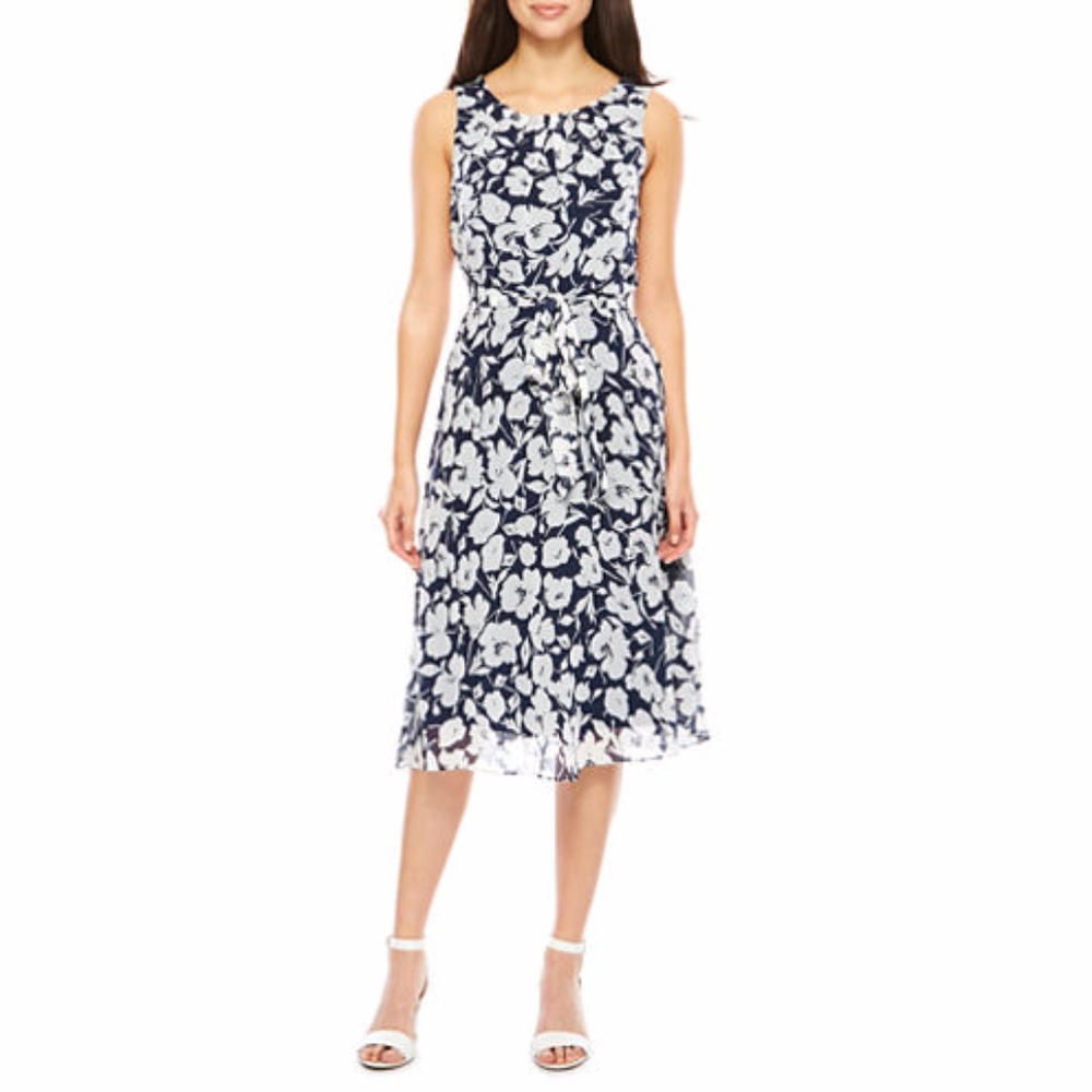 🎀R&K Sleeveless Fit & Flare Dress