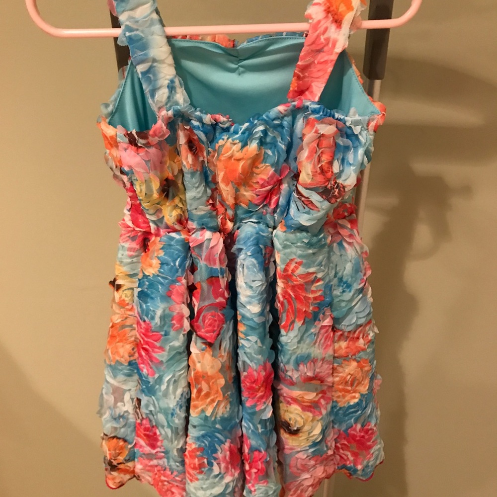 Gorgeous 4T CachCach Dress - Picture 2 of 2