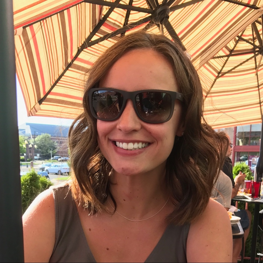 Meet your Posher, Jessica