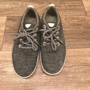 Allbirds wool runner sneakers. Size 8