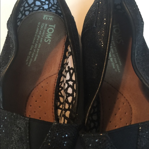 NWOT Black glitter Toms - Picture 3 of 6