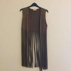 Pixi + ivy fringe faux suede vest