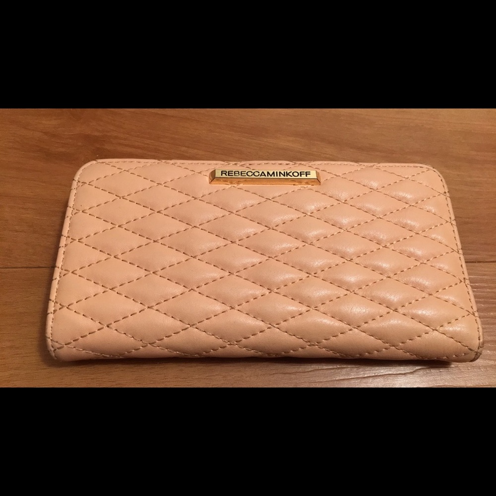 Rebecca Minkoff Wallet! ✨ PRICE DROPPED
