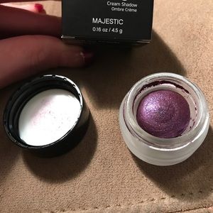 Younique majestic splurge cream shadow