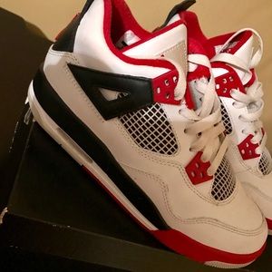 Jordan Retro 4