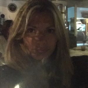 Meet your Posher, Pamela