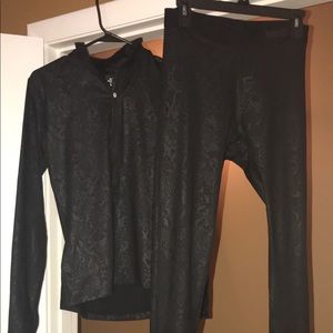 Nike Dri-Fit 1/2 Thermal Pullover & Leggings