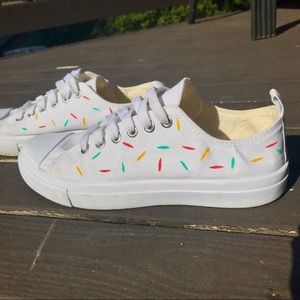 Retro 80s 90s Primary Color Print Canvas Sneakers