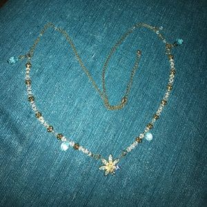 Teal gold & white beaded flower necklace