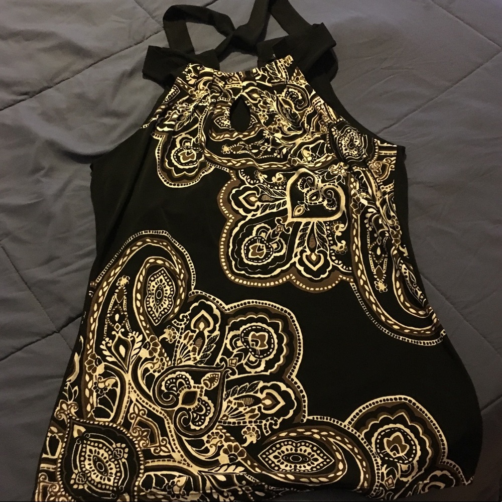 White House Black Market keyhole tank