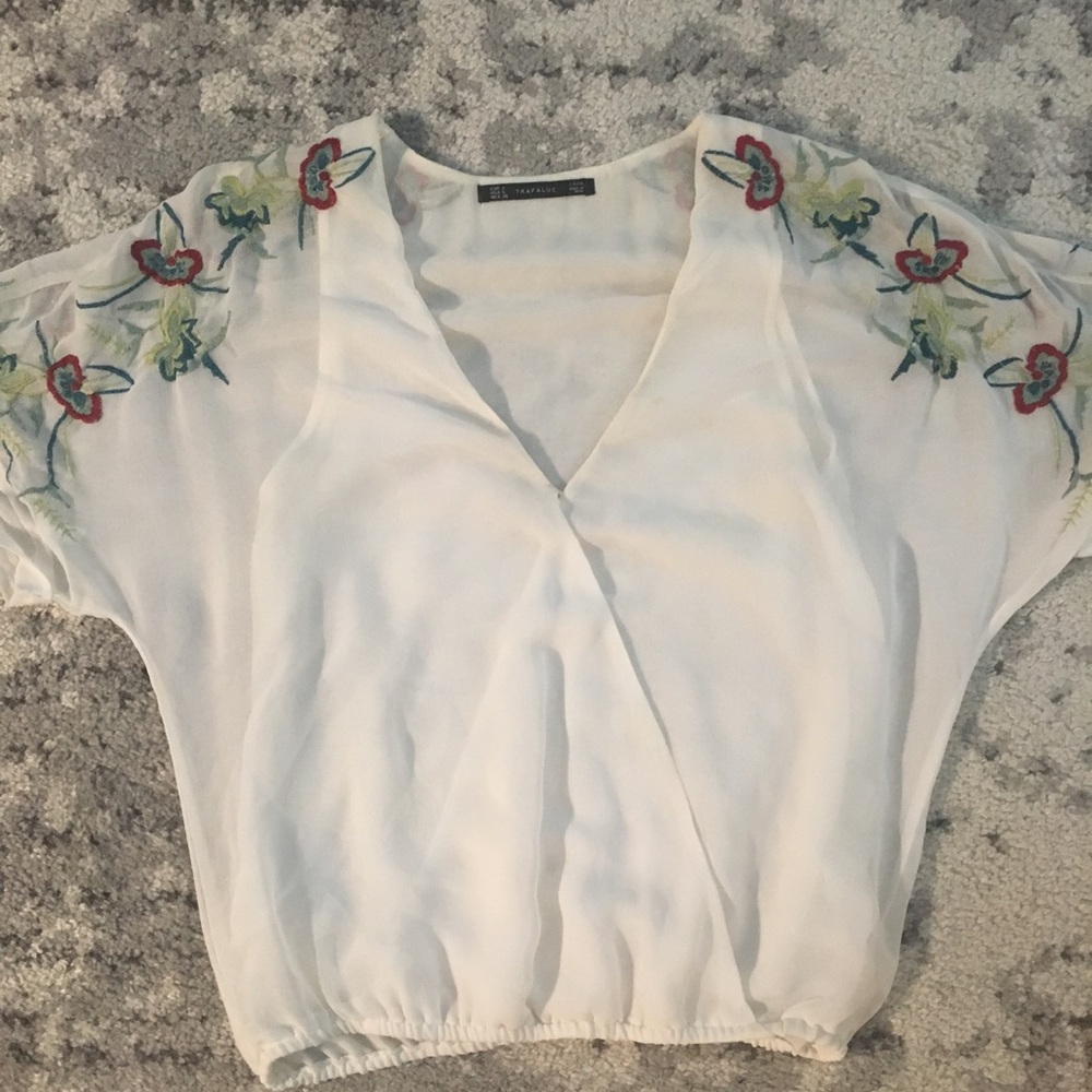 Zara blouse with shoulder embroidery