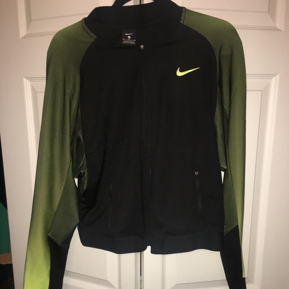 Women's Nike fitted jacket