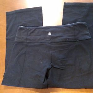 Lululemon Wide Leg Reversible Capri Size 6